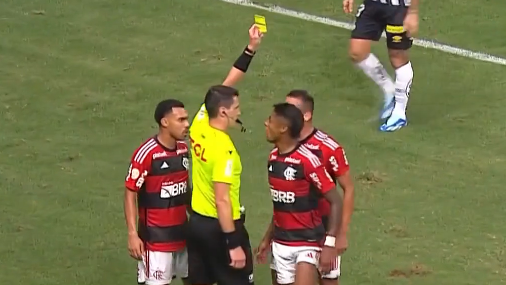 Bruno Henrique foi expulso por xingar o árbitro em jogo investigado pelo MP