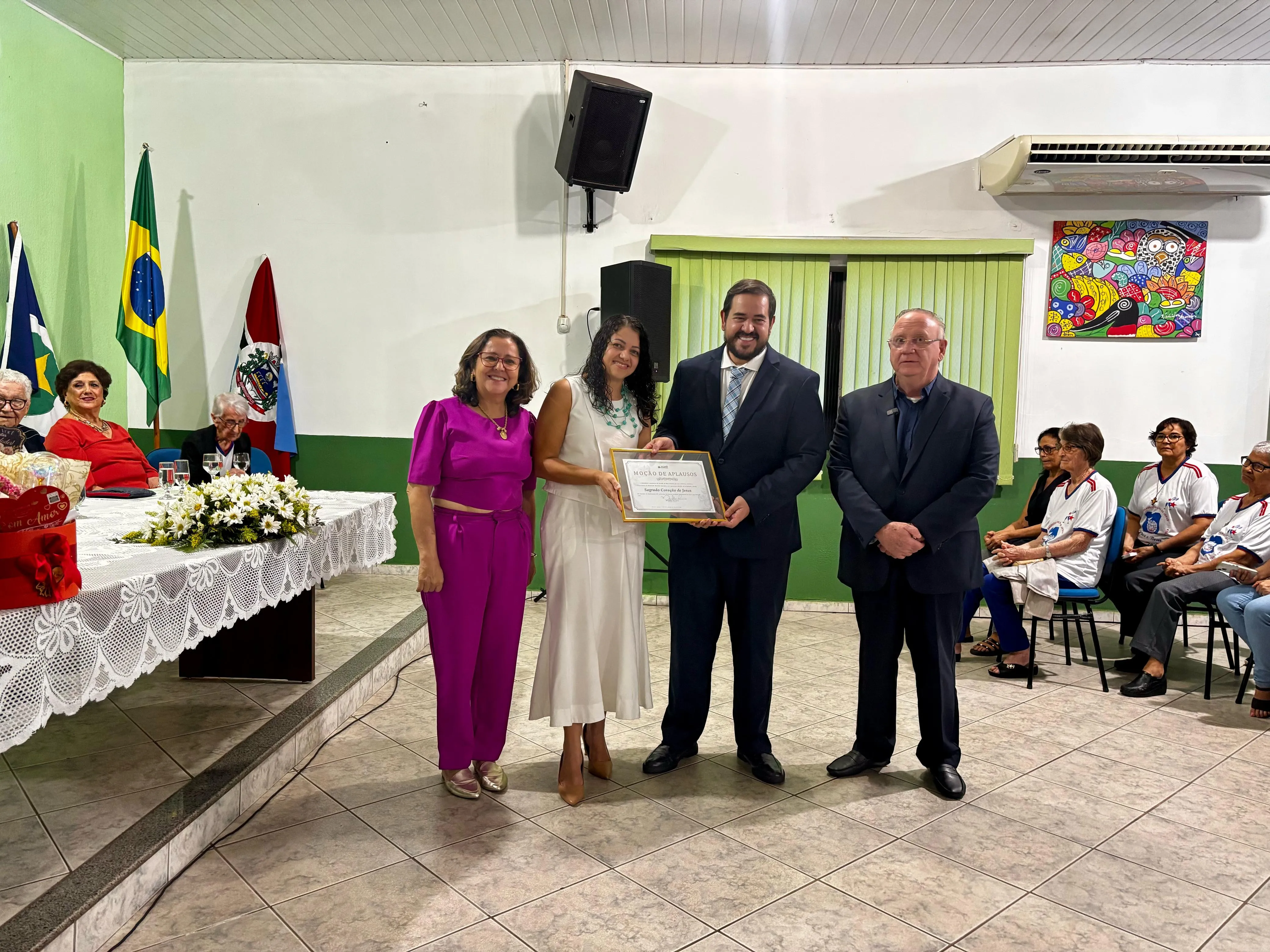 Escola Sagrado Coração de Jesus é homenageada em Sessão Solene pelos 76 anos de fundação
