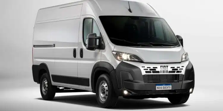 Nova Fiat Ducato 2026 Chega ao Brasil com Motor Aprimorado e Versatilidade