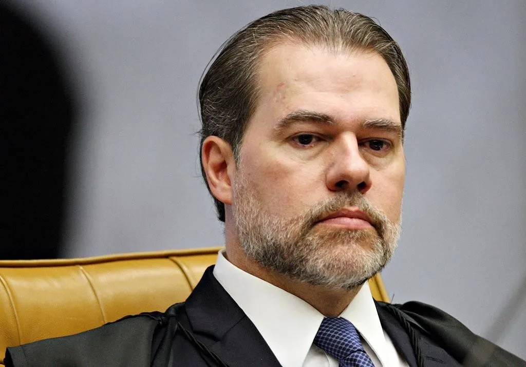 Defesa da empresa de Trump acusa Toffoli de favorecer Moraes em inquérito no STF