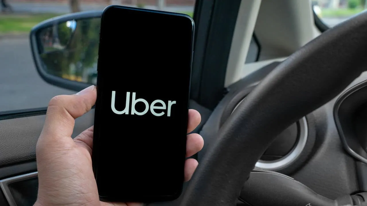 A punição mais severa da Uber pode atingir milhares de motoristas no Brasil