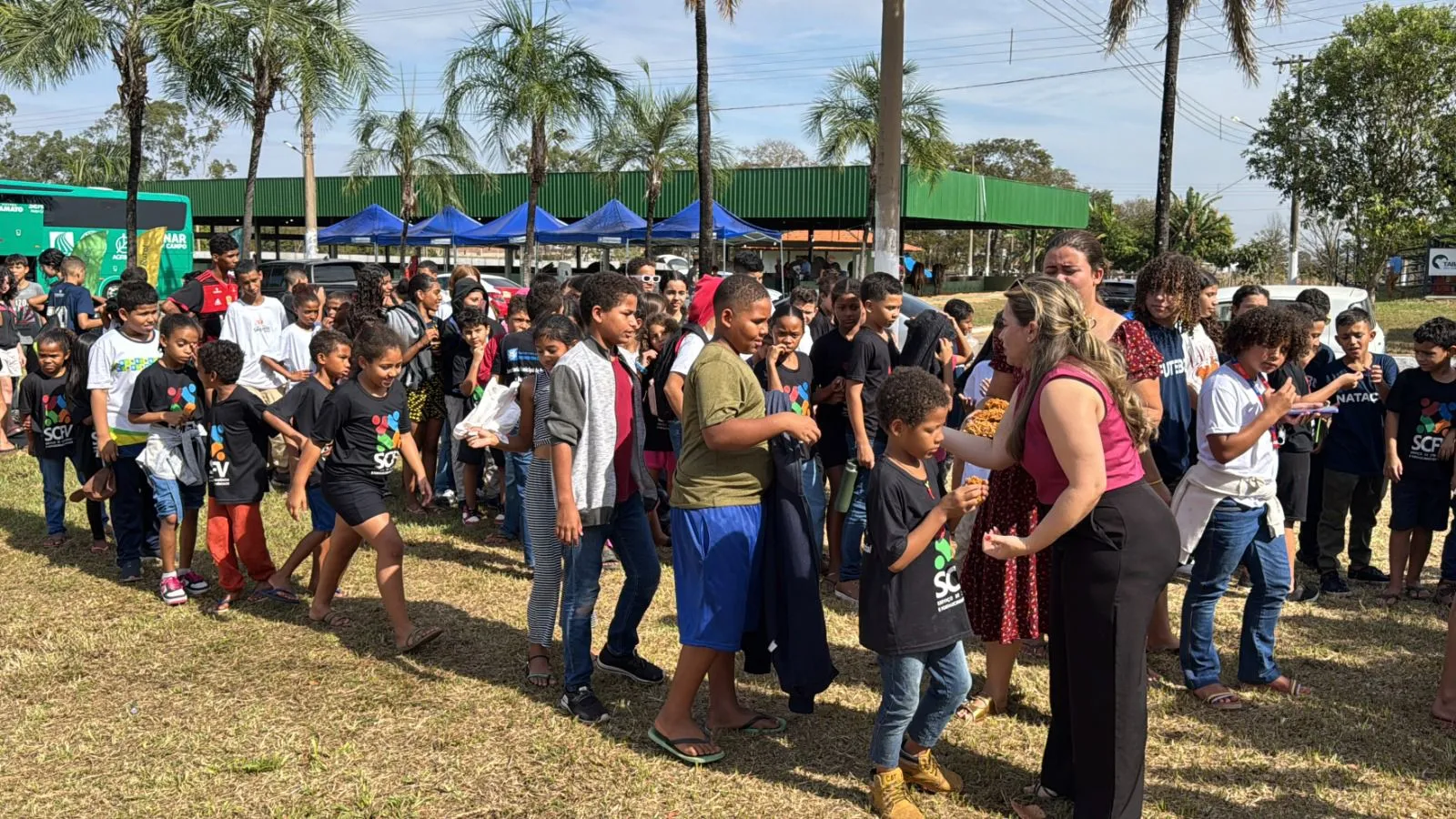 Crianças da rede municipal de Rondonópolis têm dia especial na abertura da 51ª Exposul